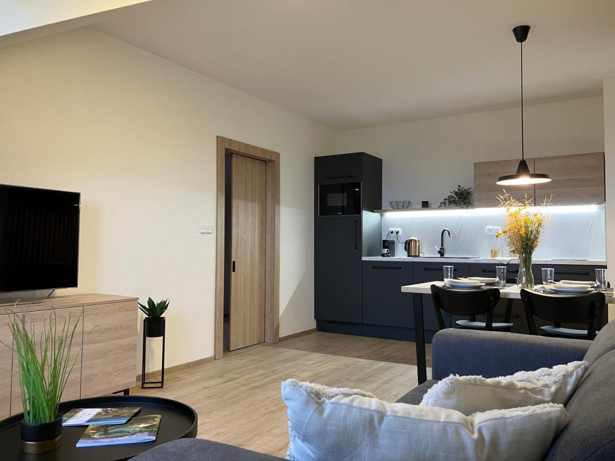 Apartman Nahore Vacov Zewnętrze zdjęcie